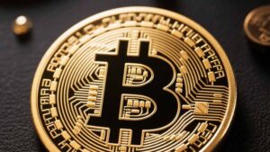 比特幣怎麼玩？2025五大投資策略完整解析